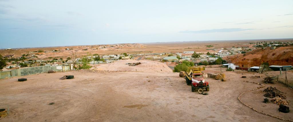 Breakaway Views 374 Alp St Hotel Coober Pedy Kültér fotó